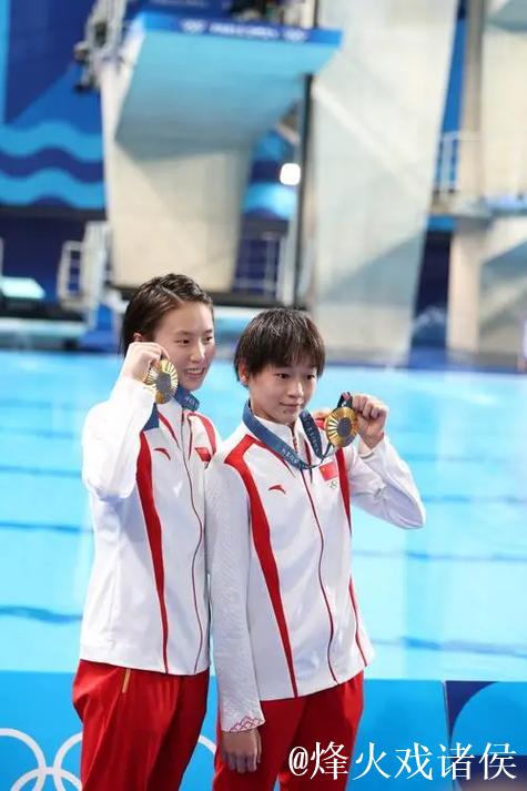 陈芋汐携手全红婵晋级，女子双人10米台决赛即将上演